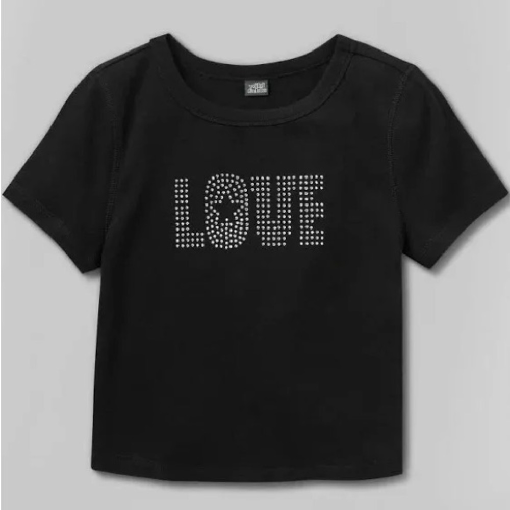 NWT - Wild Fable - Love Short Sleeve Fitted cropped T-Shirt